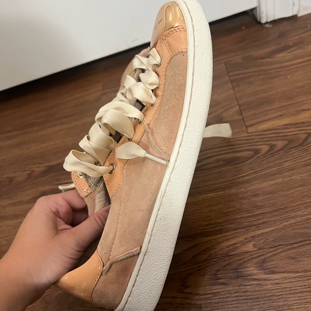 UGG Pink Evangeline Suntan Sneakers Size 9 US $150 - Picture 3 of 5
